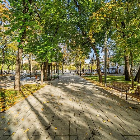 Central Park Apartments - The Luxury Collection Каунас Екстериор снимка
